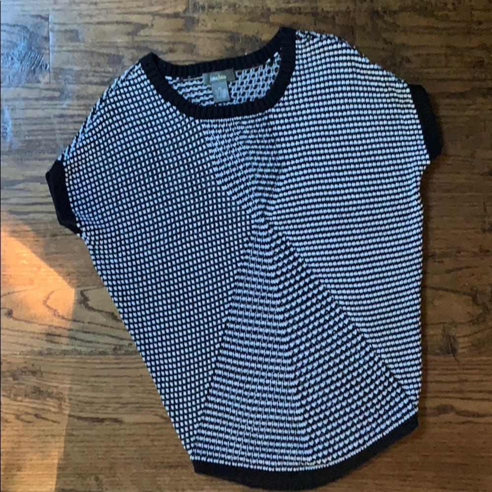 Neiman Marcus cap sleeve sweater